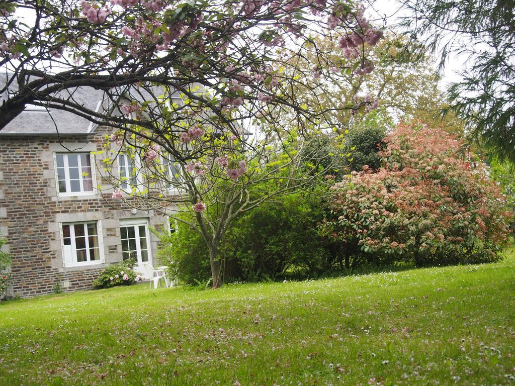 St Michel Villa Vains Exterior photo